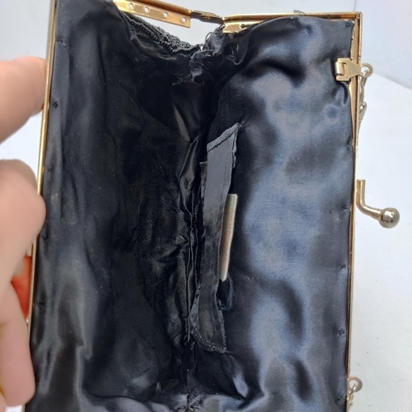 Vintage Beaded Clutch Handbag Pure Black, Satin Lining Chain Pocket Clasp Top - Picture 5 of 16